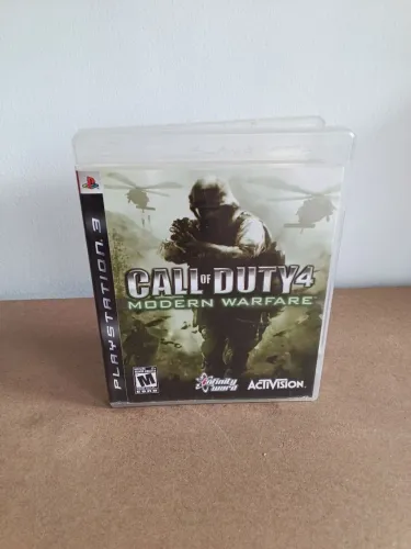 Vendo Call of Duty 4: Modern Warfaren Ps3 Semi novo