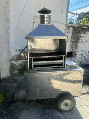 Carrocinha para espetinhos de churrasco