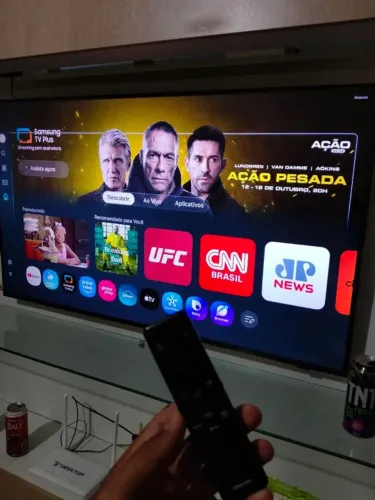 TV "50" Smart com Alexa , Xbox Game , Bluetooth , na loja custa R$2500 , un50du7700gxzd