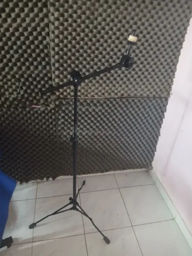 Estante de bateria tipo girafa