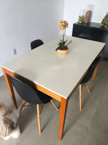Conjunto Sala de Jantar Eames - Mesa Branca/Madeira + 6 Cadeiras