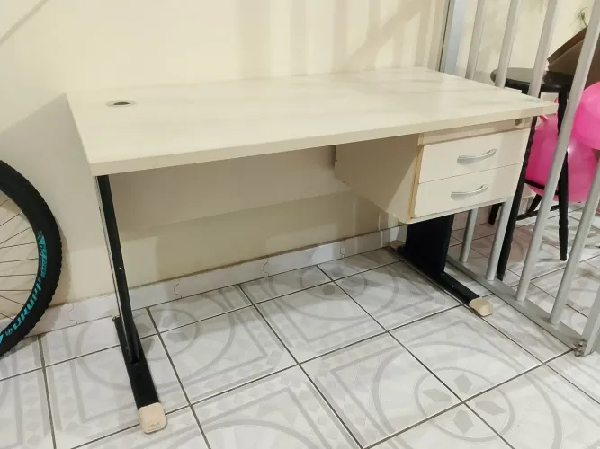 Mesa de escritório 