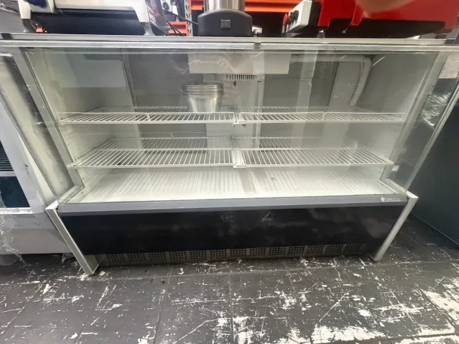 Vitrine refrigerada Gelopar 1,75