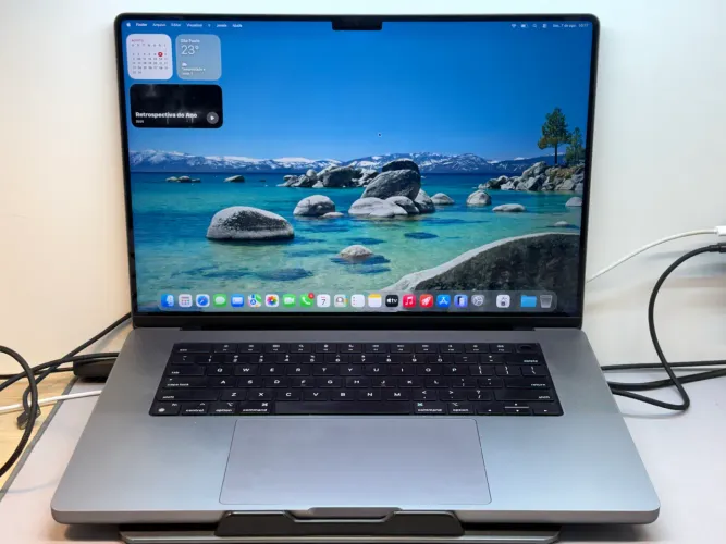 MacBook Pro 16? | M1 Max | (32/1024GB)