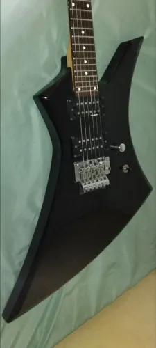 Guitarra Jackson Kelly Kx10 - Ponte Floyd Rose Com Alavanca + um jogo de cordas