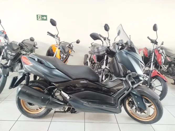 X-MAX 250  Ano: 2024