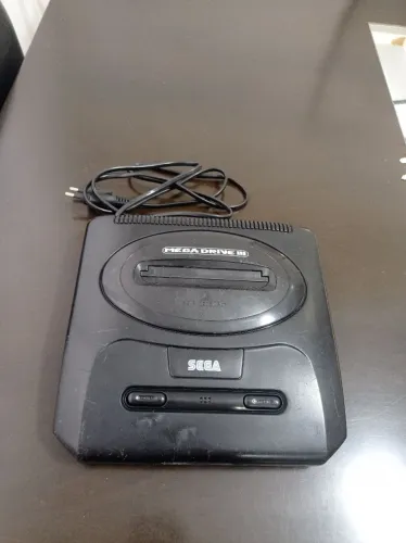 Mega drive3 compatível com SEGA CD, somente o console revisado e funcionando sem jogos int