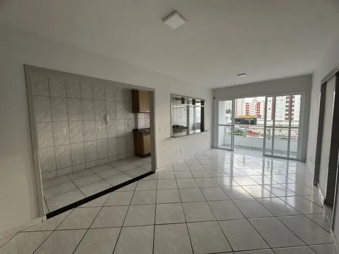Imóvel para venda tem 100 metros quadrados com 2 quartos em Centro - Criciúma - SC