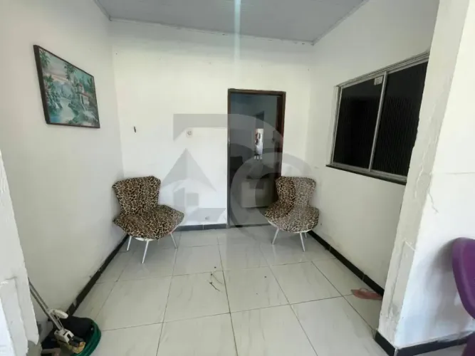 Casa no Parque dos Faróis com 3 Quartos, Garagem, Quintal e Mais.