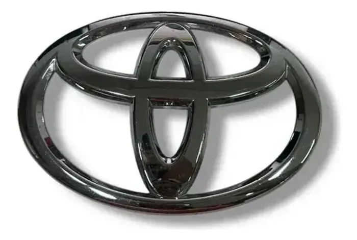 Emblema Dianteiro Toyota Hilux 2018 A 2020 Prata