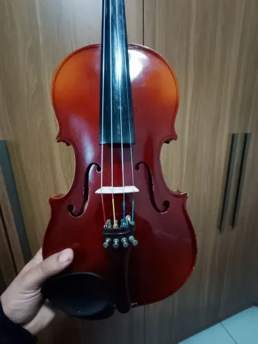 Violino antigo tcheco