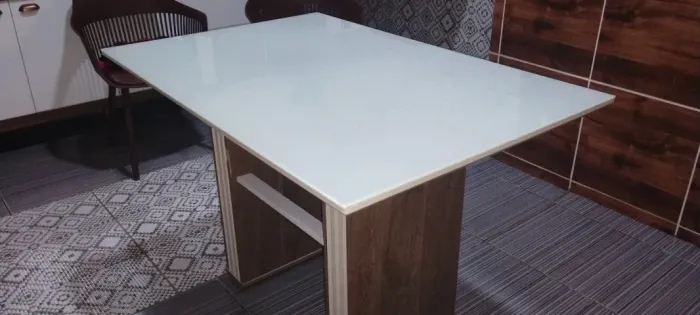Mesa de jantar tamanho 1.20 por 80