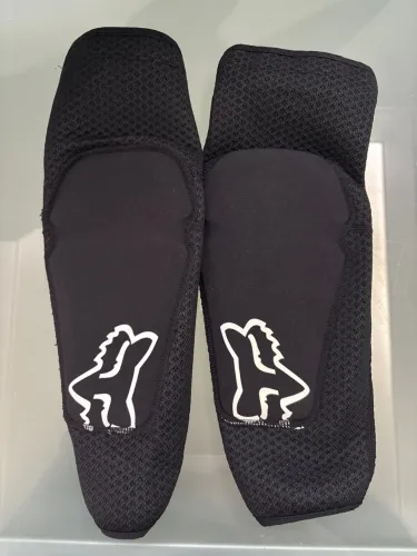 Cotoveleira Fox MTB 