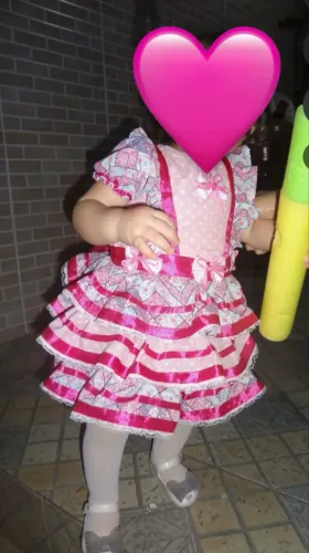Vestido caipira  rosa ,  usado uma vez apenas. Veste 1 ano de idade