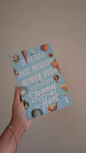 Livro "O verão que mudou minha vida"