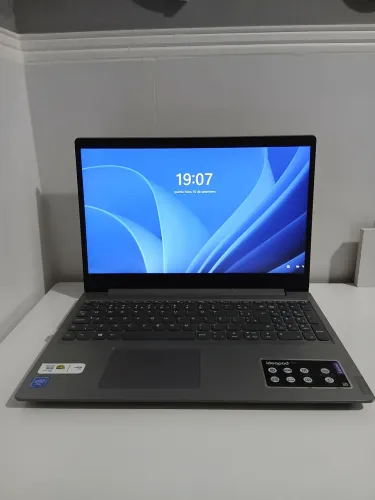 Vende-se notebook ideapad s145