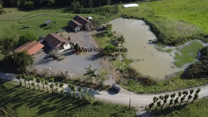 Sitio na Localidade Ribeirão Encano, Distrito de Passo Manso, Taió-SC, contendo 11 Hectare