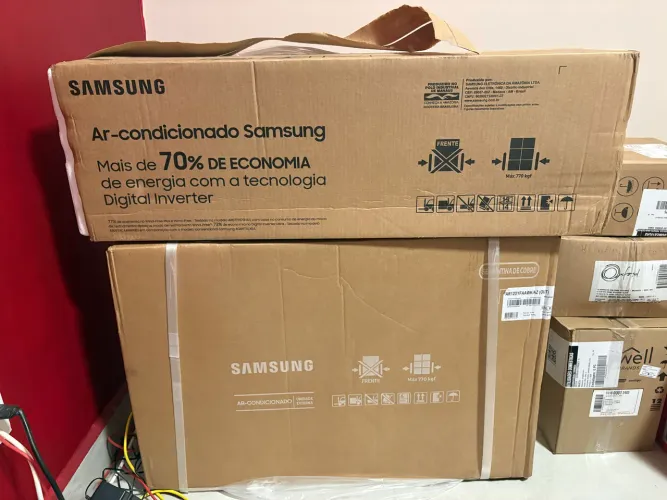 Ar 12000 btus Samsung na caixa
