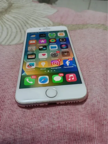 iPhone 8..64 gigas