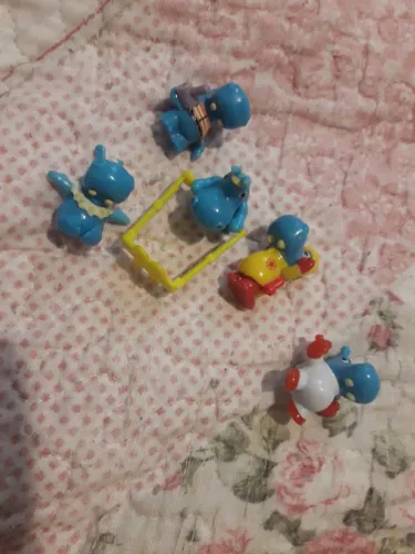 Coleção antiga kinder ovo hipopótamos
