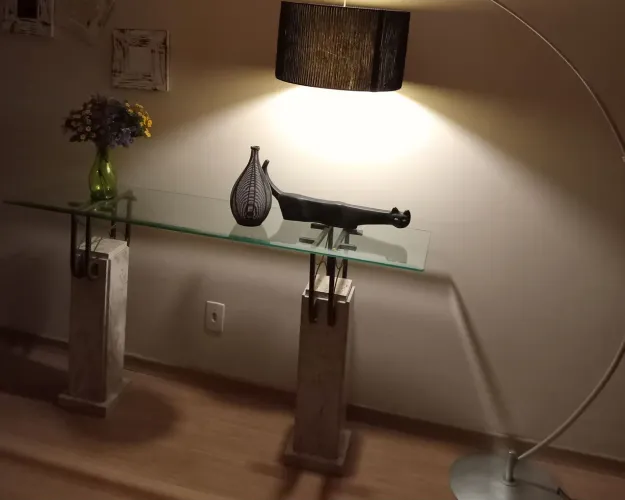 Luminária de chão coluna design italiano haste em INOX