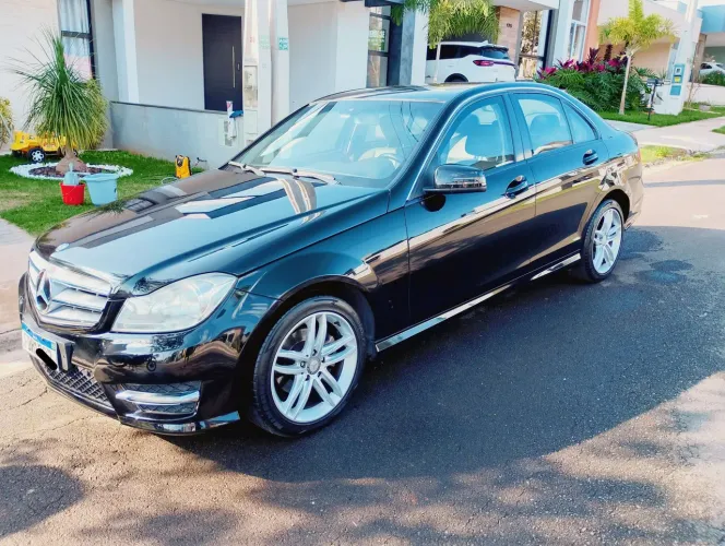 Mercedes-Benz C-180 CGI Sport 1.6 TB 16V 156cv Aut. 2013