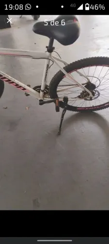 Vendo bicicleta 21 marchas , alumínio, freio a disco, guidom e selim novos.