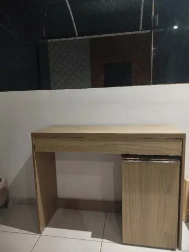 Mesa de estudos- Escrivaninha
