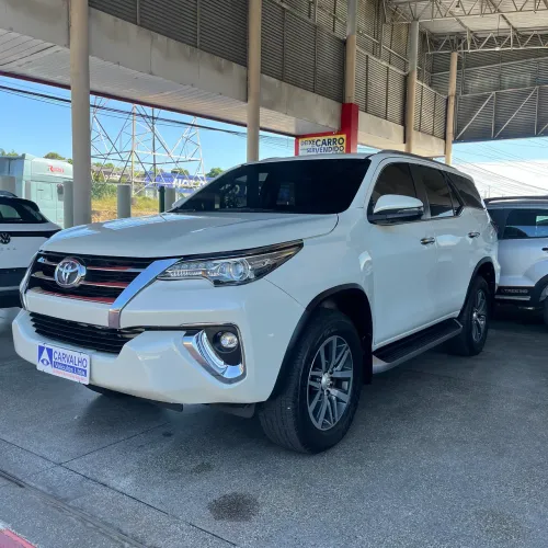 Toyota Hilux SW4 SRX 4X4 2.8 TDI 16V Dies. Aut. 2019