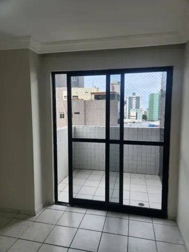Vende-se excelente apto em Tambaú - frente para o Mar
