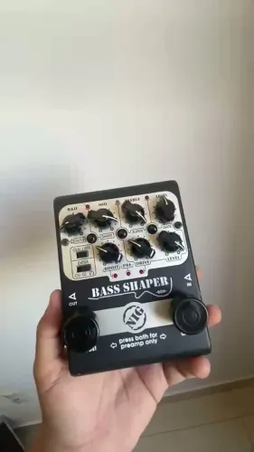 Pra vender:Pedal Baixo NIG Bass Shaper Preto Saída Balanceada 9V Análogo