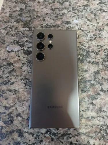 Sansung S25 ultra tela quebrada.