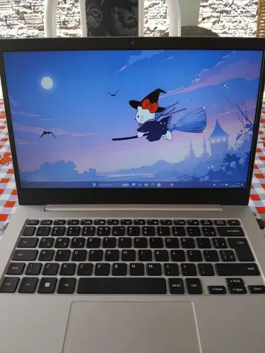 Notebook Samsung Galaxy Book Go (Parcelo No Cartão)