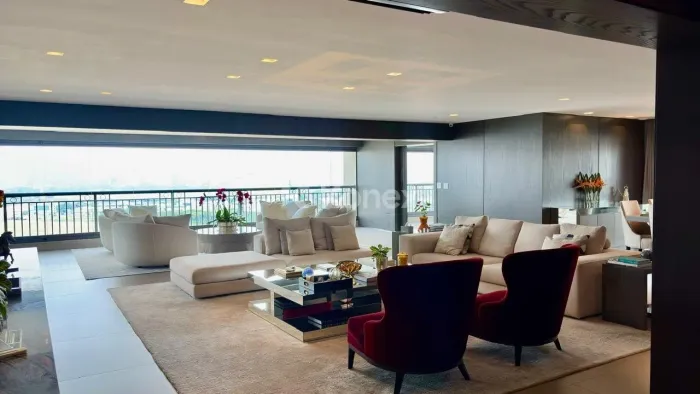 472,02 m² | West Tower | 1 apartamento por andar | Andar alto | 4 suítes | 6 vagas | Vista