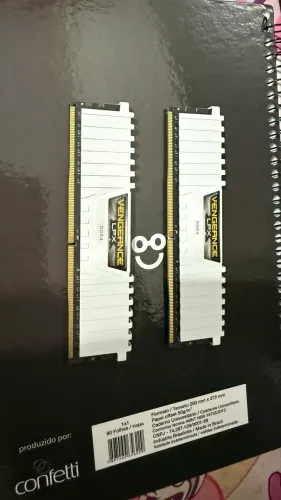 MEMÓRIA RAM 16GB (2x 8GB) 3200MHz - CORSAIR VENGEANCE LPX (BRANCA)