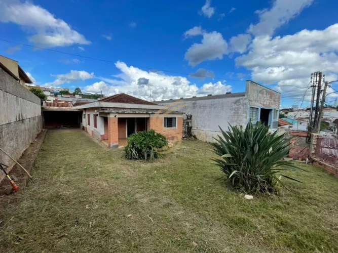 Casa 4 quartos com quintal amplo na Vila Formosa São José do Rio Pardo