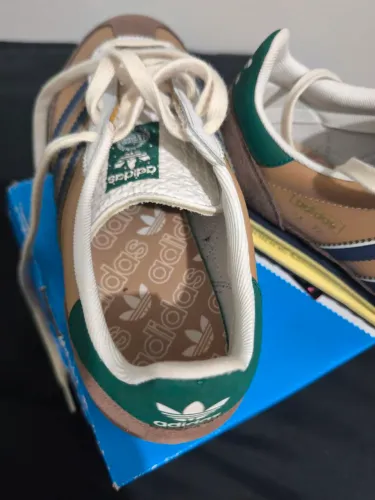 Adidas Originales