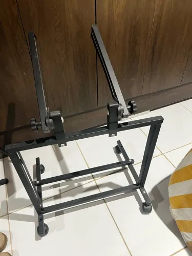 Mesa para mesa de som de até 12 canais