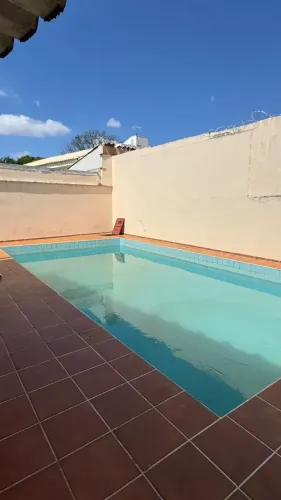 Aluguel - Casa comercial no setor Sul com piscina excelente localização