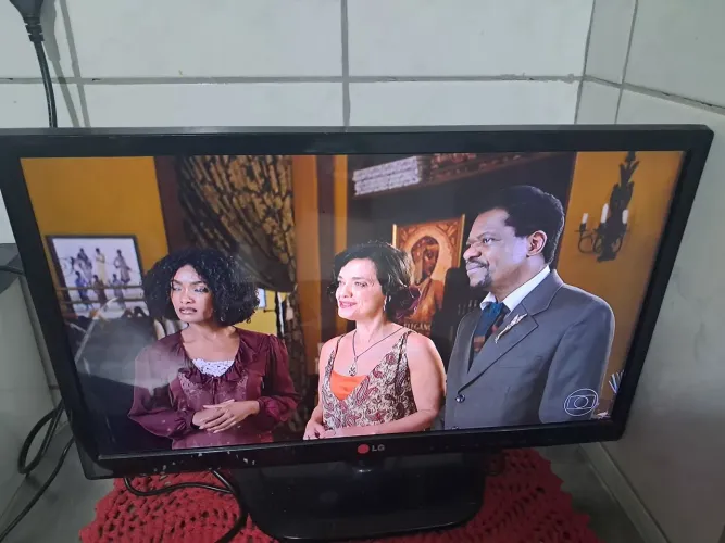 Tv 22 lg