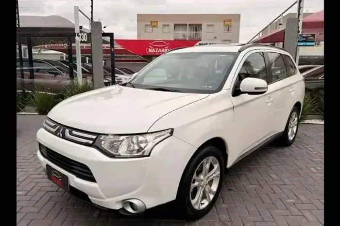 Mitsubishi Outlander 2.0 16V 160cv Aut. 2014