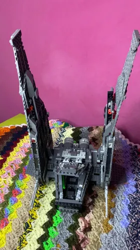 Kylo Ren da LEGO 75104