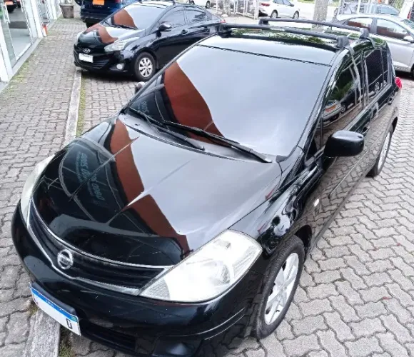 Nissan Tiida S 1.8/1.8 Flex 16V Mec. 2013