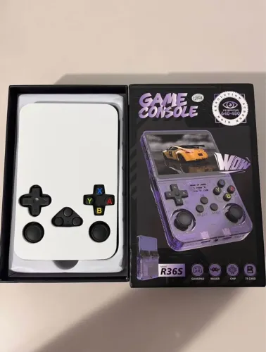 Console Portátil Retro R36S