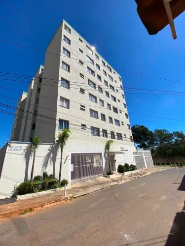 Lúcia Imóveis - Oportunidade: Ágio 100 mil | Apto 2 quartos na QR 410 Samambaia 