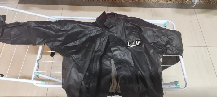 Capa de chuva, APENAS CIMA