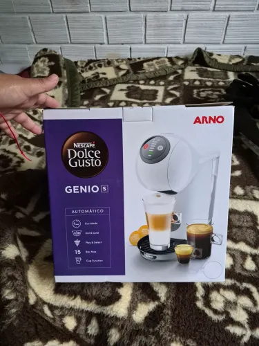 Cafeteira dolce gusto com suporte oara capsulas