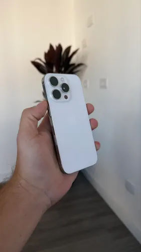 iPhone 16 Pro 256gb Titanium Branco