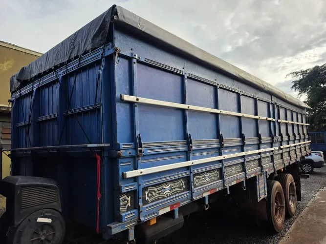 Carroceria graneleira 8,50 metros marca Incasil