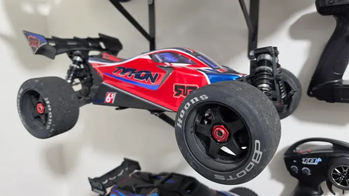 Automodelo Arrma Typhon 223S